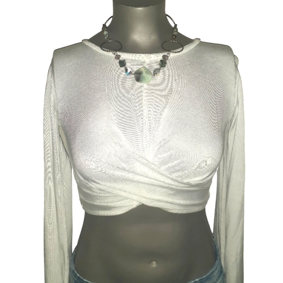 Forever 21 XS White crop shirt - Picture 3 of 4